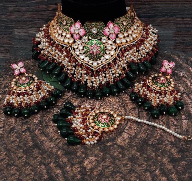 Buy Green Gold Plated Kundan Necklace/ Kundan Necklace Set/ Ethenic Jewelry  Set/ Green Kundan Necklace With Jhumka Earrings/ Necklace Set Online in  India - Etsy