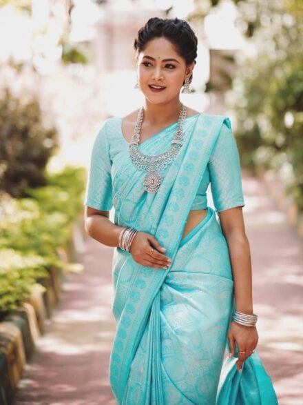 Buy Cotton Saree in Silver Grey online-Karagiri