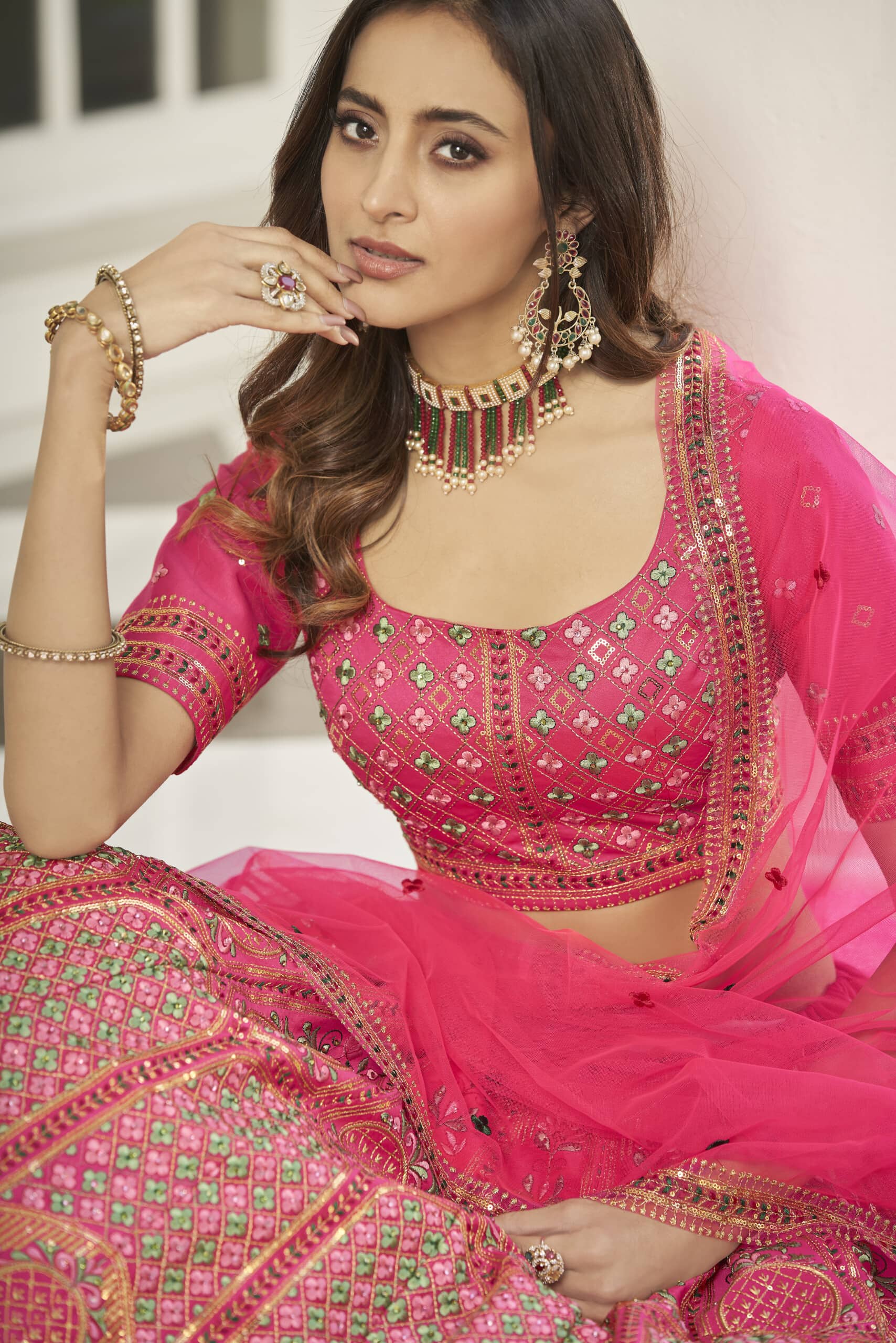 Jewellery with silk lehenga deals