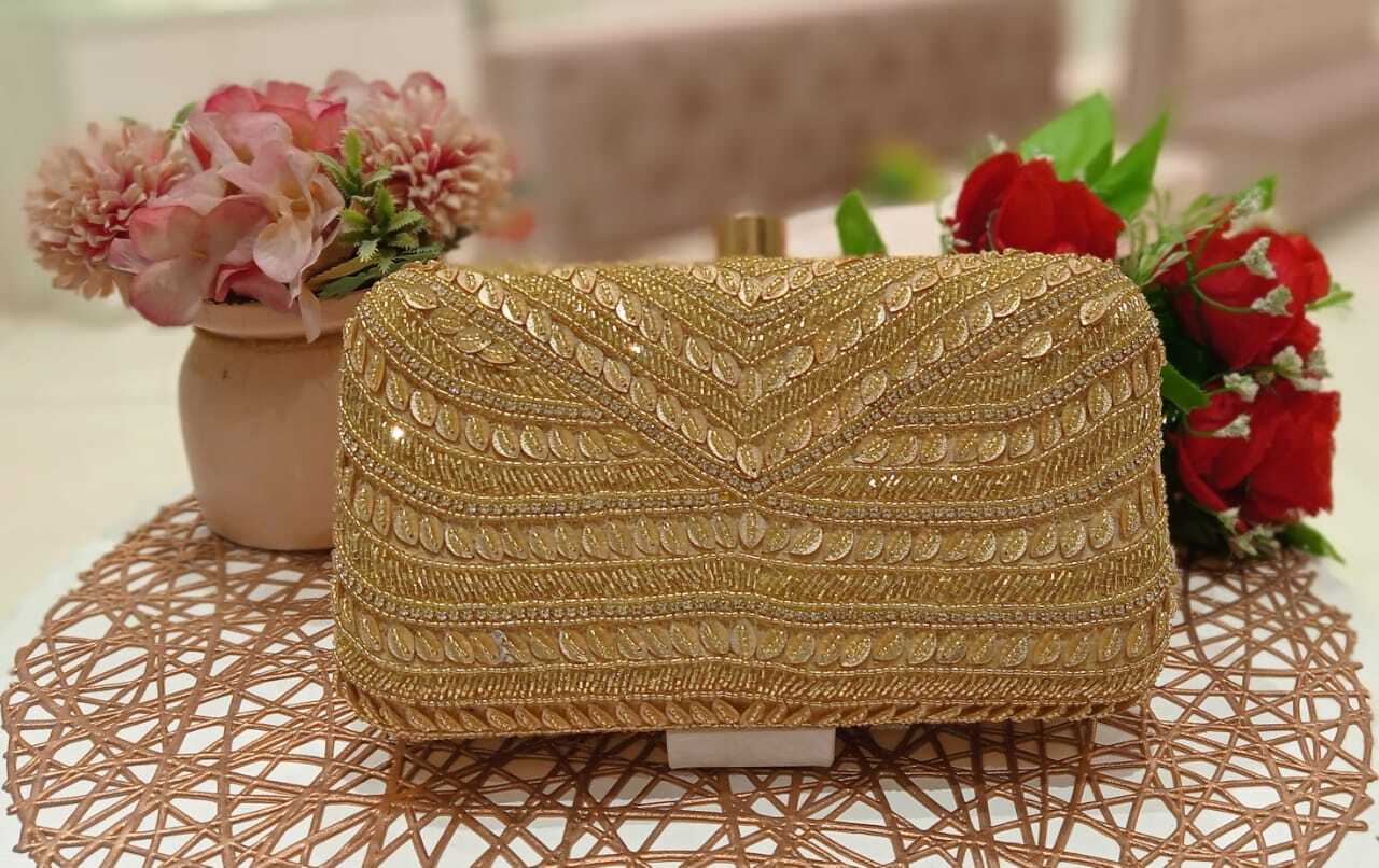 Custom Bridal Quilted Pattern Clutch Purse (FOG) | Seed Bead Clutch Bag |  Pretty Robes – PrettyRobes.com