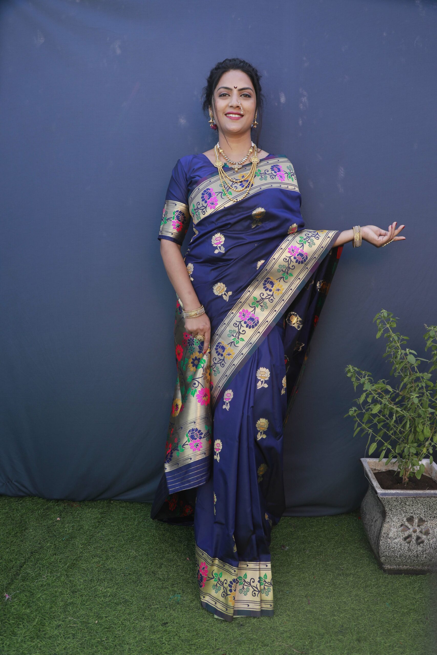 Generic Women's Satin Saree With Blouse (Navy Blue, 5-6mtrs) - The Young  Indians