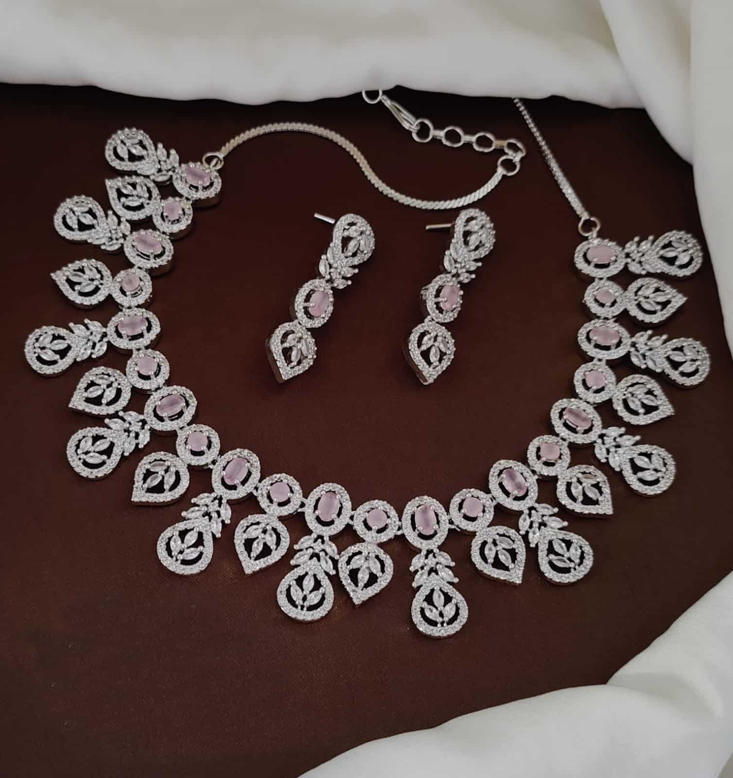 Light Pink Imitation Jewellery Set Maharani