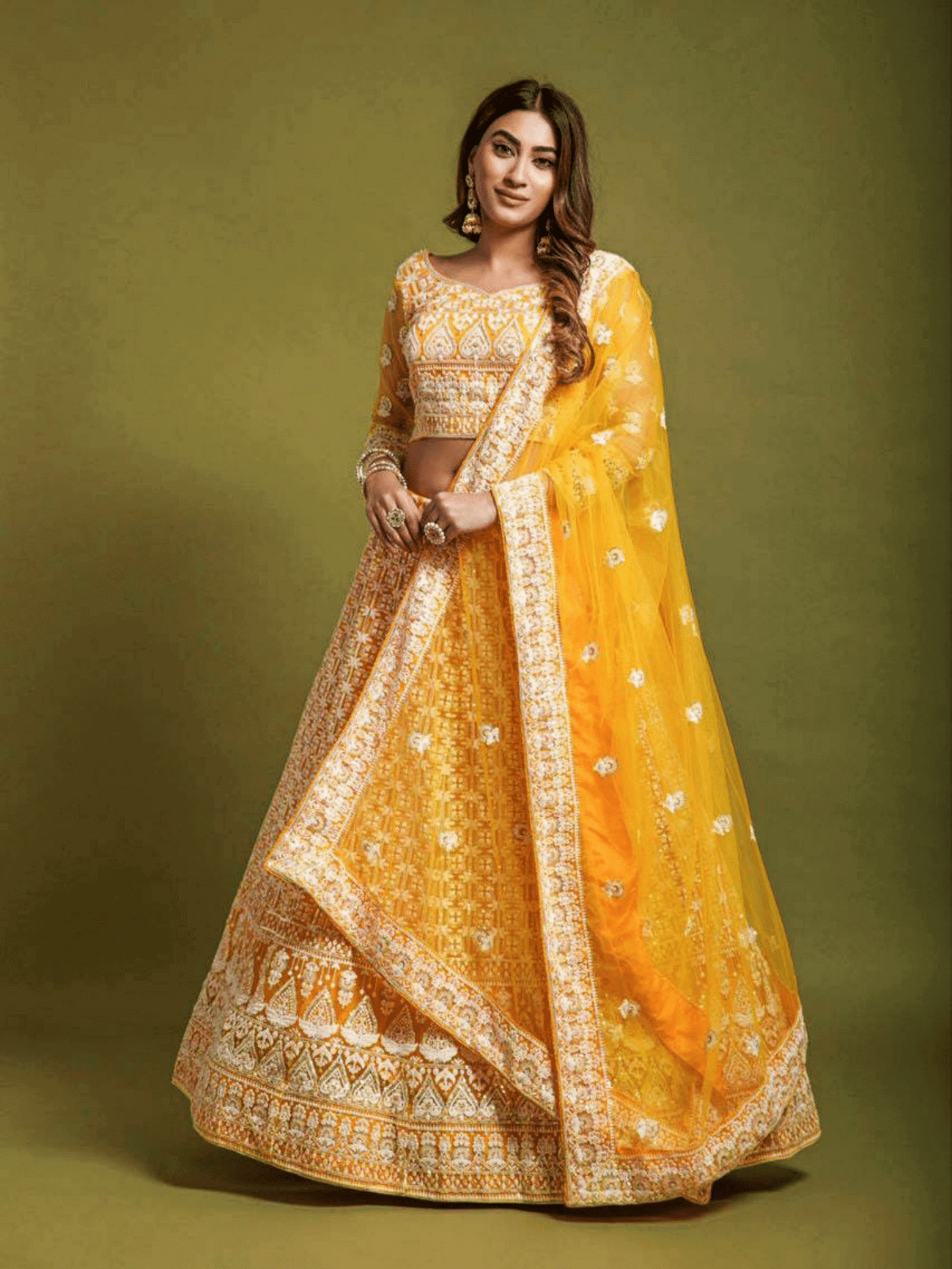 Bridal lehenga clearance in yellow colour